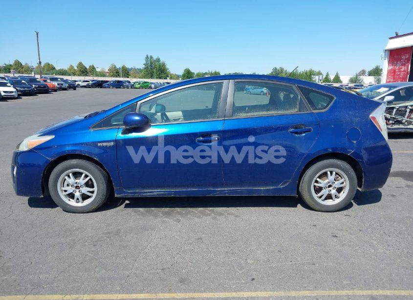 Photo 14 of 2011 Toyota Prius TWO (VIN JTDKN3DU0B0253881)