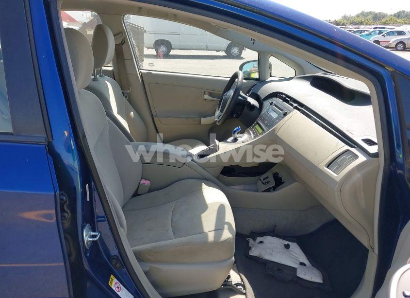 Photo 5 of 2011 Toyota Prius TWO (VIN JTDKN3DU0B0253881)