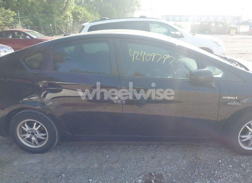 Photo 13 of 2011 Toyota Prius TWO (VIN JTDKN3DU0B0267781)