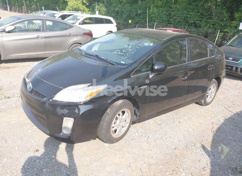 Photo 2 of 2011 Toyota Prius TWO (VIN JTDKN3DU0B0267781)