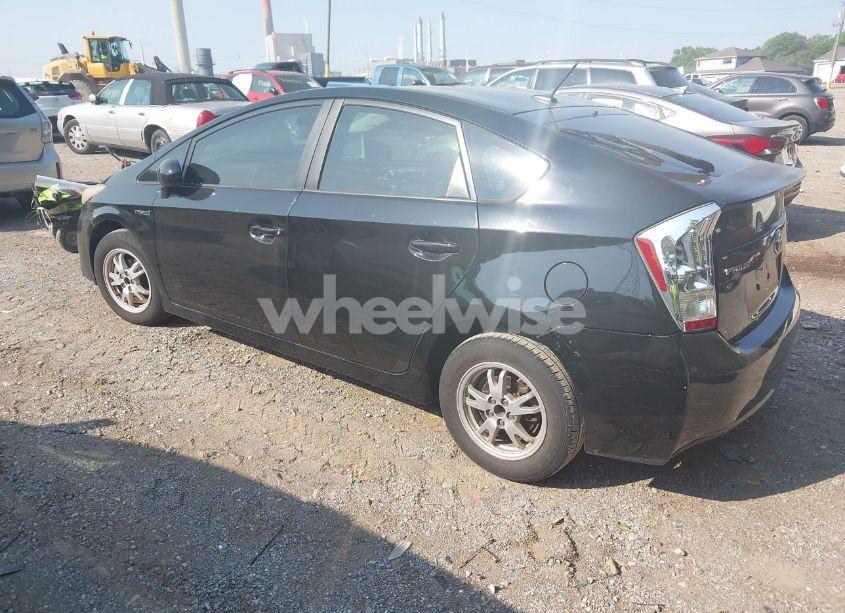 Photo 3 of 2011 Toyota Prius TWO (VIN JTDKN3DU0B0267781)