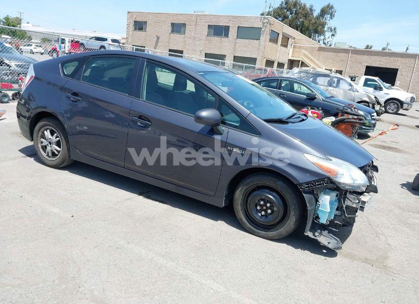 2011 Toyota Prius TWO (VIN JTDKN3DU0B0321239) main photo