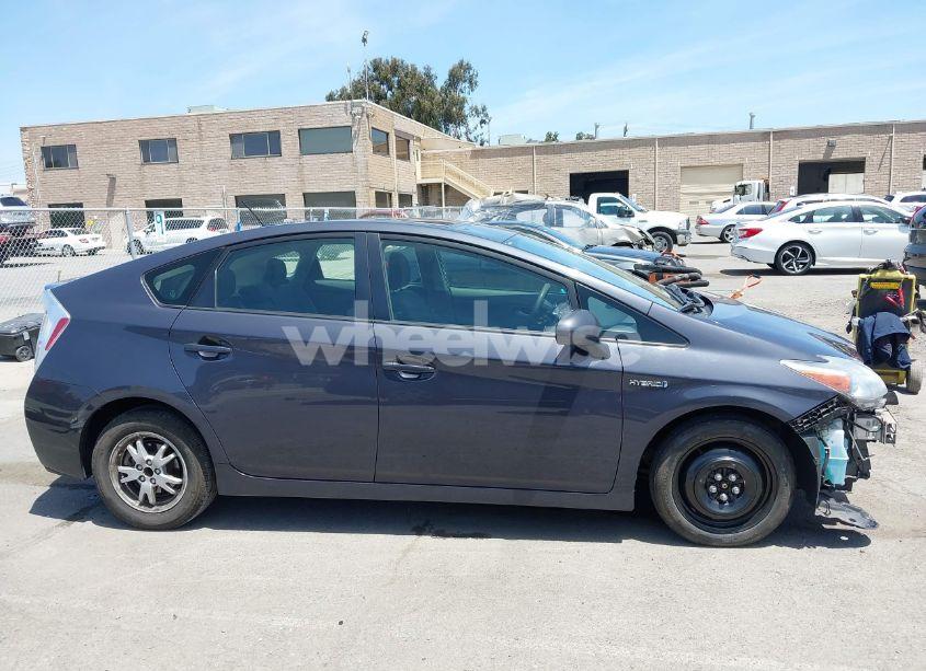 Photo 14 of 2011 Toyota Prius TWO (VIN JTDKN3DU0B0321239)