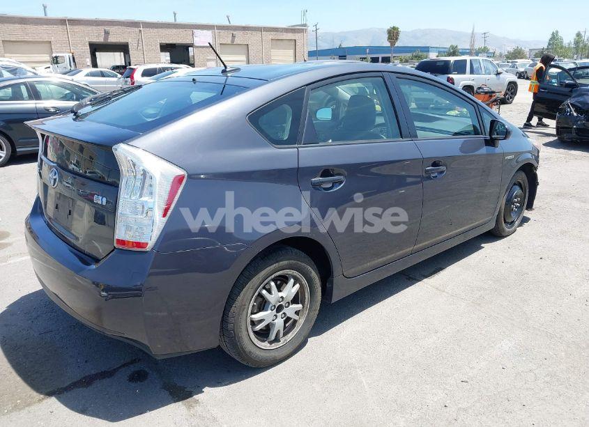 Photo 4 of 2011 Toyota Prius TWO (VIN JTDKN3DU0B0321239)