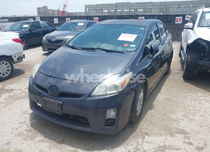 Photo 2 of 2011 Toyota Prius TWO (VIN JTDKN3DU0B1358821)