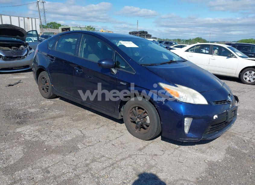 2012 Toyota Prius THREE (VIN JTDKN3DU0C1541637) main photo
