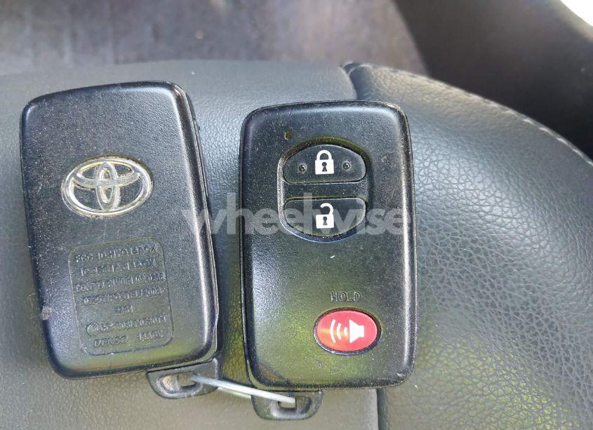 Photo 11 of 2012 Toyota Prius FOUR (VIN JTDKN3DU0C1607586)