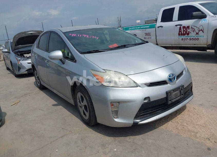 2013 Toyota Prius THREE (VIN JTDKN3DU0D1621862) main photo