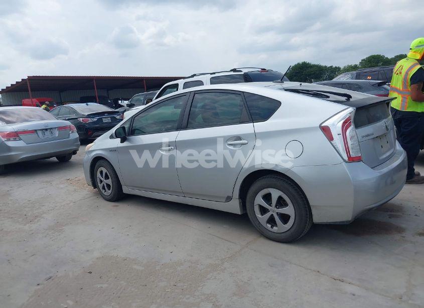 Photo 14 of 2013 Toyota Prius THREE (VIN JTDKN3DU0D1621862)
