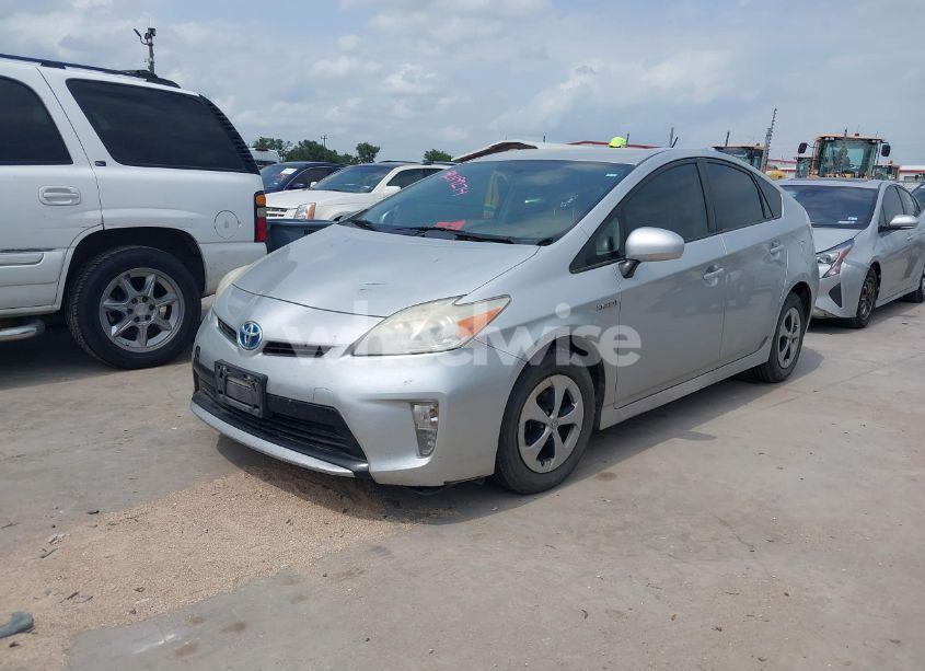 Photo 2 of 2013 Toyota Prius THREE (VIN JTDKN3DU0D1621862)