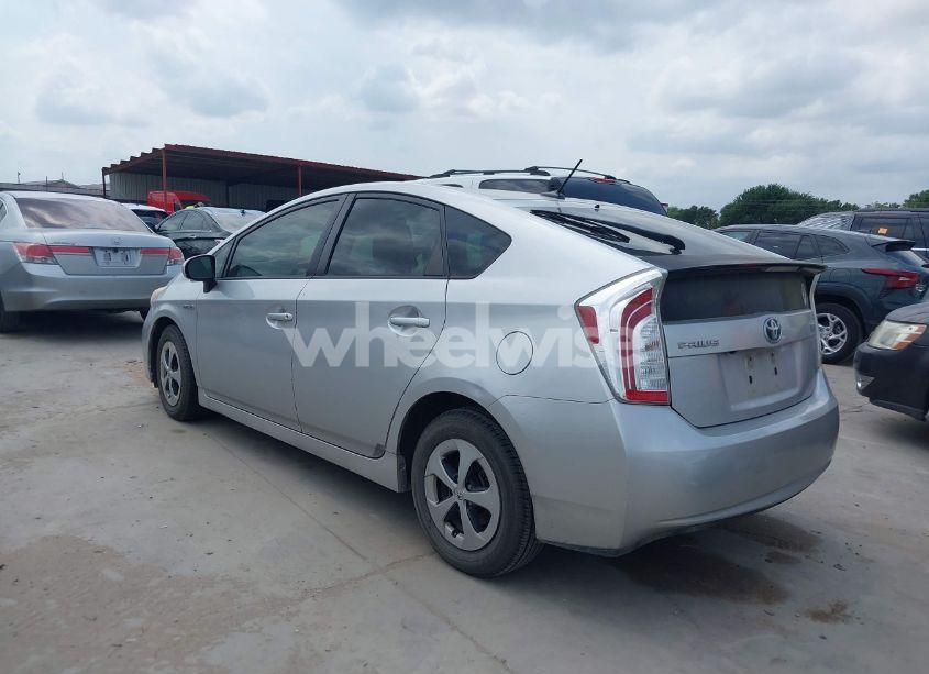 Photo 3 of 2013 Toyota Prius THREE (VIN JTDKN3DU0D1621862)