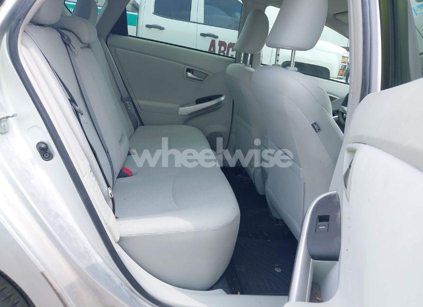 Photo 8 of 2013 Toyota Prius THREE (VIN JTDKN3DU0D1621862)