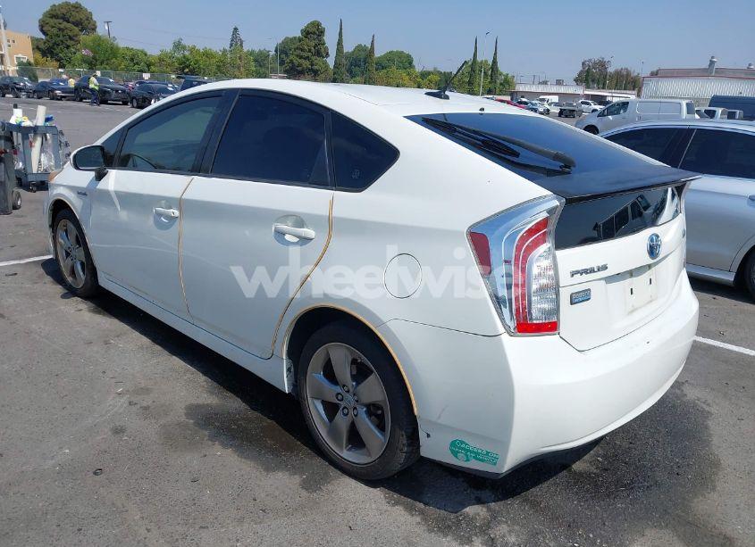 Photo 3 of 2013 Toyota Prius PERSONA (VIN JTDKN3DU0D1664713)