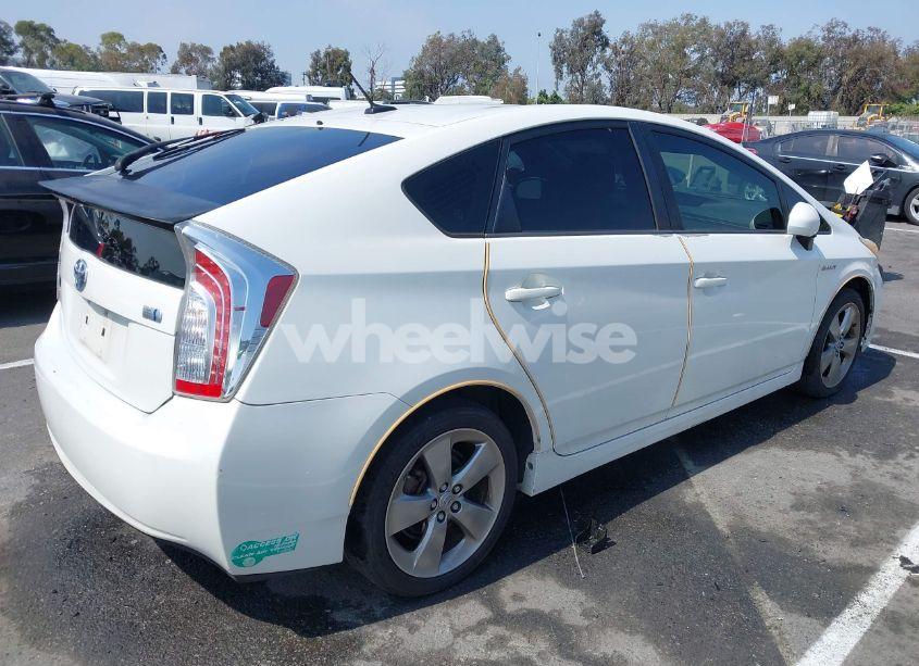 Photo 4 of 2013 Toyota Prius PERSONA (VIN JTDKN3DU0D1664713)