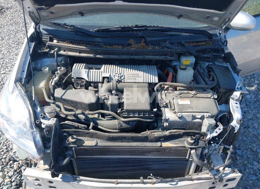 Photo 10 of 2013 Toyota Prius THREE (VIN JTDKN3DU0D1688705)