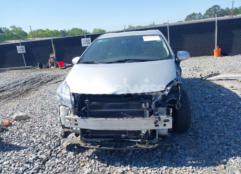 Photo 13 of 2013 Toyota Prius THREE (VIN JTDKN3DU0D1688705)