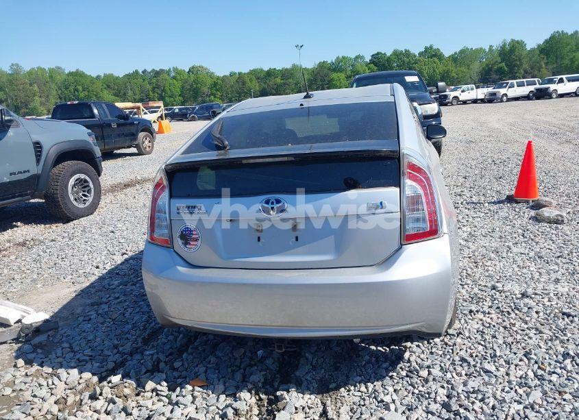 Photo 17 of 2013 Toyota Prius THREE (VIN JTDKN3DU0D1688705)