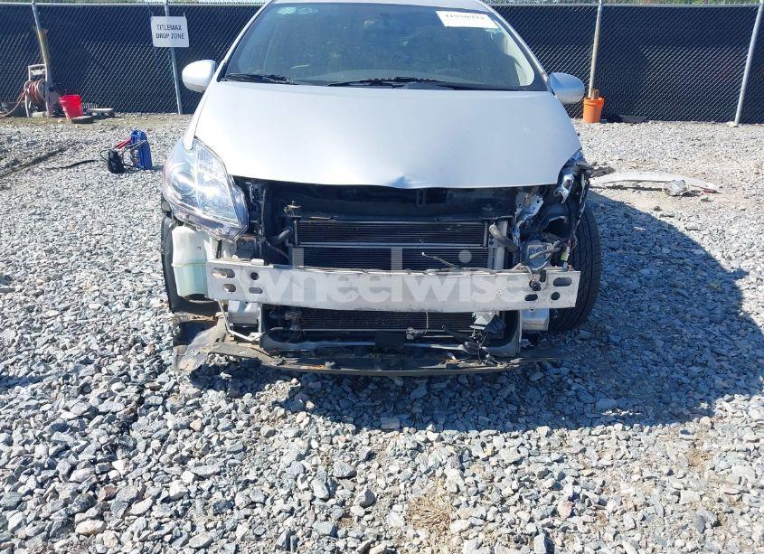 Photo 19 of 2013 Toyota Prius THREE (VIN JTDKN3DU0D1688705)