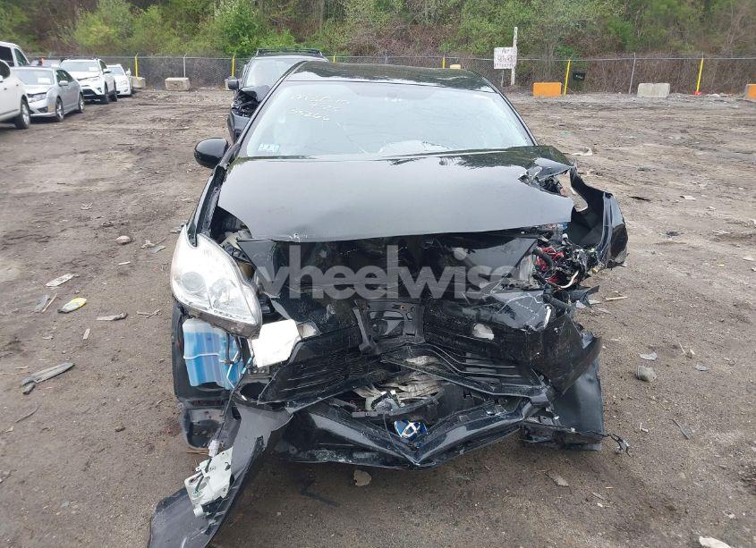 Photo 12 of 2013 Toyota Prius TWO (VIN JTDKN3DU0D5587382)