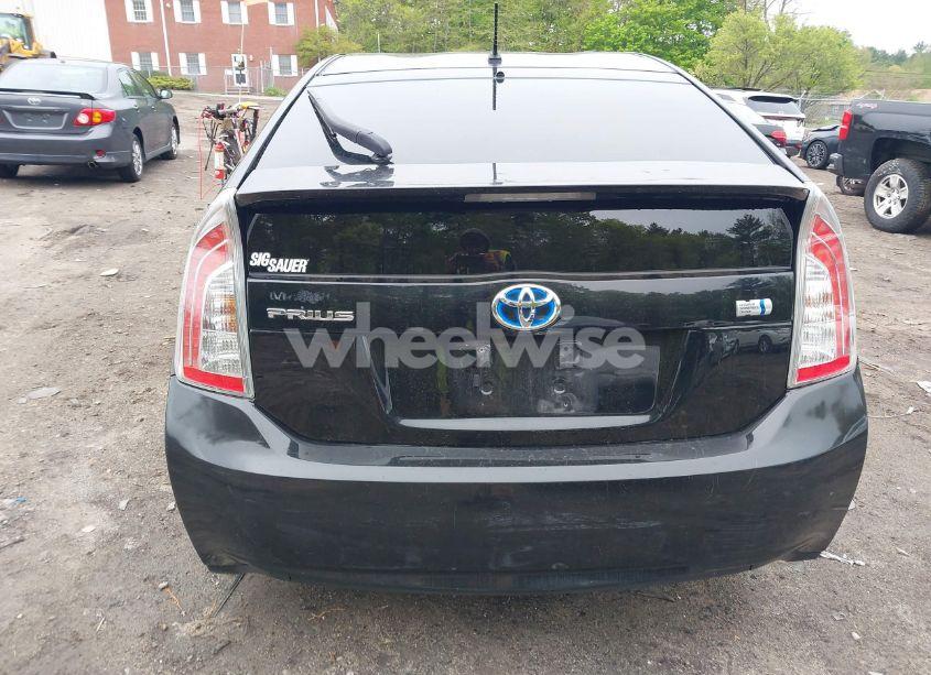 Photo 16 of 2013 Toyota Prius TWO (VIN JTDKN3DU0D5587382)