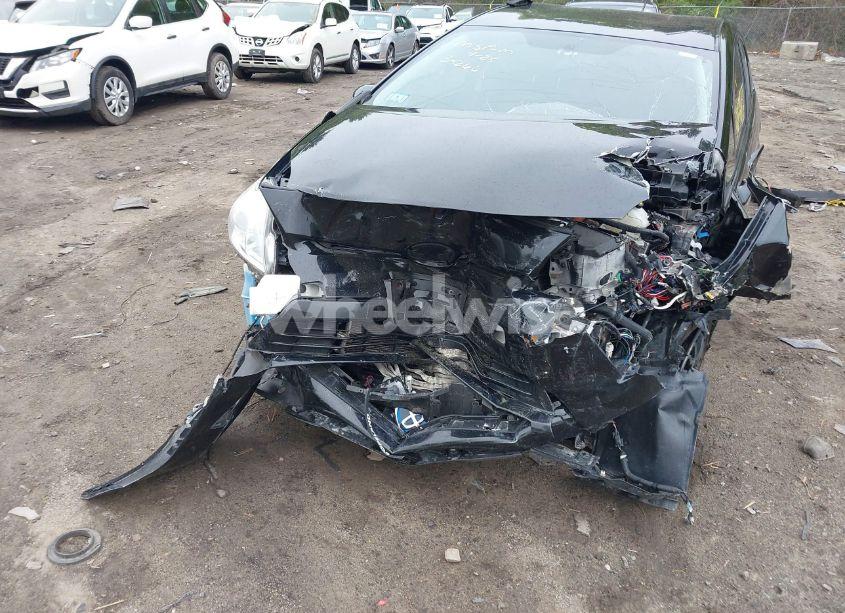 Photo 6 of 2013 Toyota Prius TWO (VIN JTDKN3DU0D5587382)