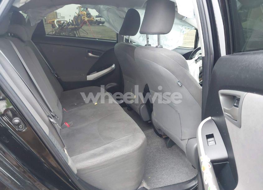 Photo 8 of 2013 Toyota Prius TWO (VIN JTDKN3DU0D5587382)