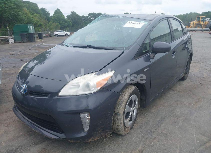 Photo 2 of 2013 Toyota Prius TWO (VIN JTDKN3DU0D5602737)