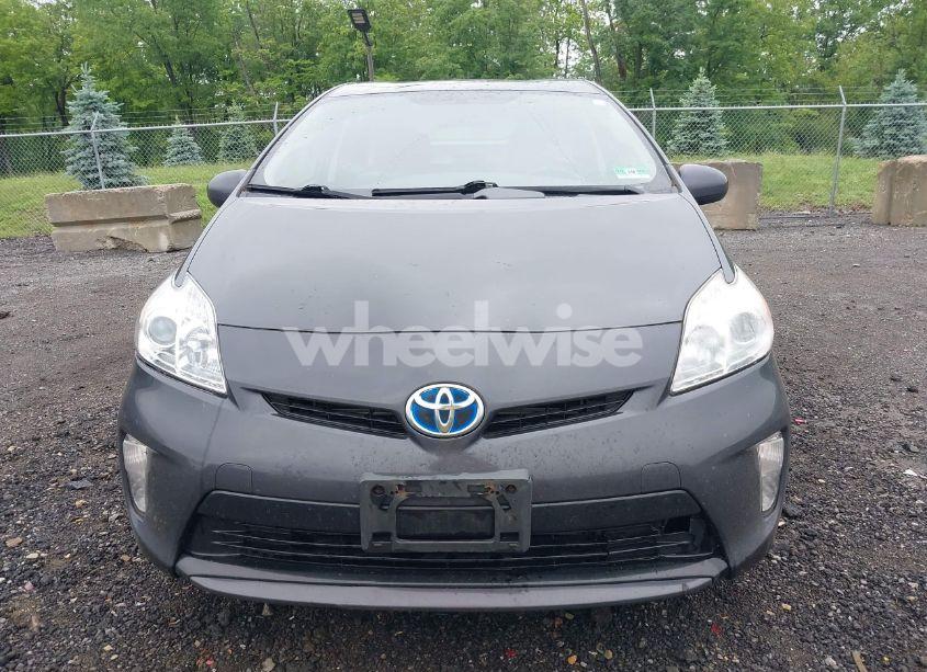 Photo 6 of 2014 Toyota Prius TWO (VIN JTDKN3DU0E0366380)