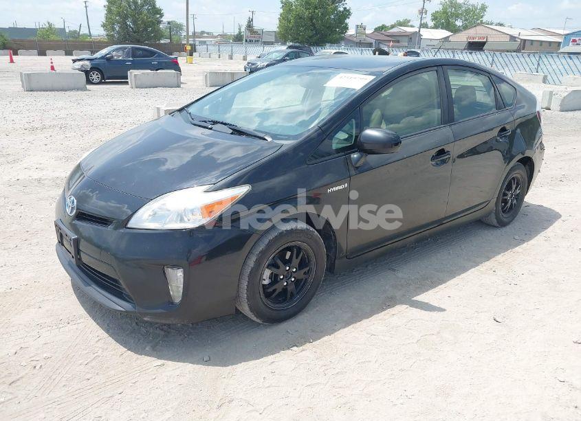Photo 2 of 2014 Toyota Prius FOUR (VIN JTDKN3DU0E0384197)