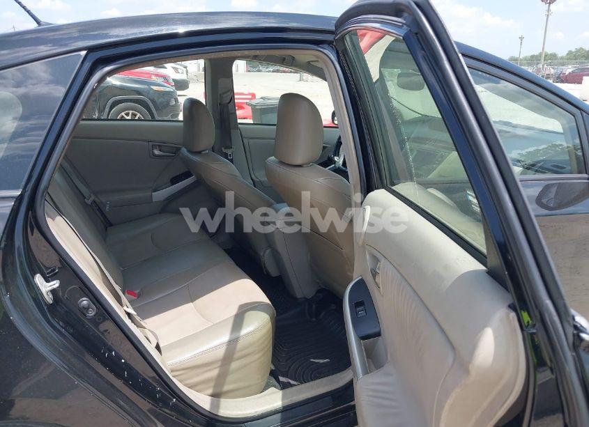 Photo 8 of 2014 Toyota Prius FOUR (VIN JTDKN3DU0E0384197)