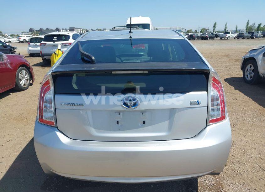 Photo 16 of 2014 Toyota Prius TWO (VIN JTDKN3DU0E0385446)