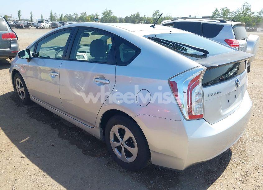 Photo 3 of 2014 Toyota Prius TWO (VIN JTDKN3DU0E0385446)