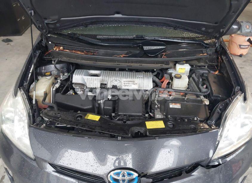 Photo 10 of 2014 Toyota Prius TWO (VIN JTDKN3DU0E1742795)