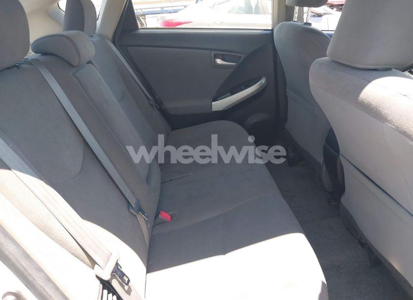 Photo 8 of 2015 Toyota Prius TWO (VIN JTDKN3DU0F0415952)