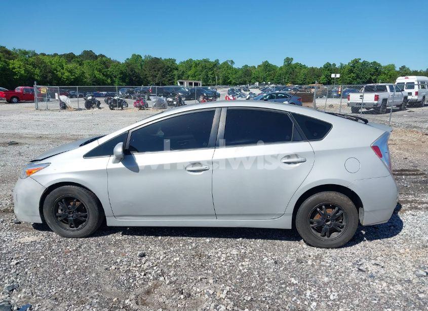 Photo 14 of 2015 Toyota Prius TWO (VIN JTDKN3DU0F0417331)