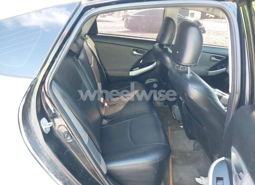 Photo 8 of 2015 Toyota Prius TWO (VIN JTDKN3DU0F0417331)