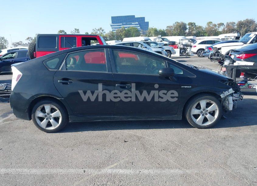 Photo 14 of 2015 Toyota Prius FIVE (VIN JTDKN3DU0F0429804)