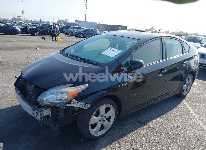 Photo 2 of 2015 Toyota Prius FIVE (VIN JTDKN3DU0F0429804)