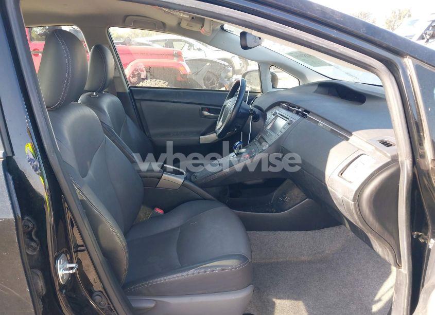 Photo 5 of 2015 Toyota Prius FIVE (VIN JTDKN3DU0F0429804)