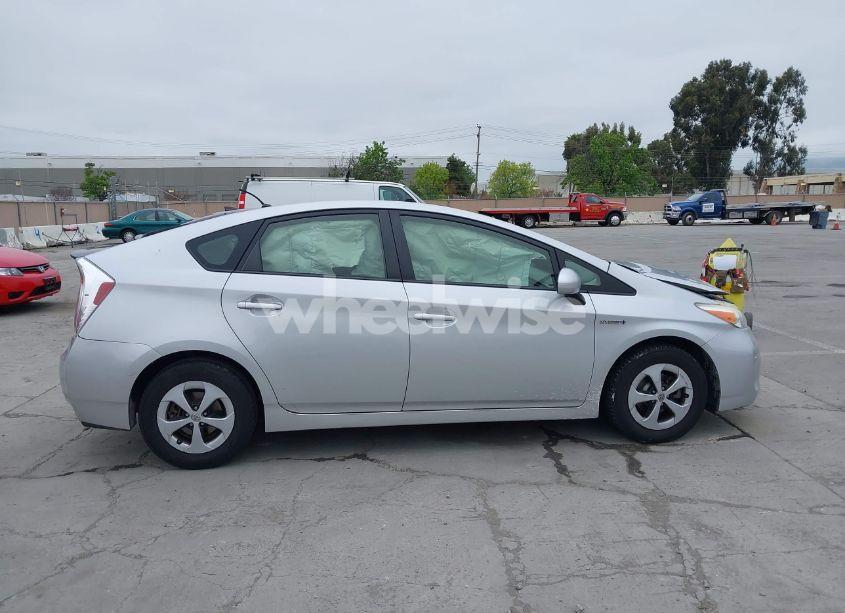 Photo 13 of 2015 Toyota Prius (VIN JTDKN3DU0F0437286)