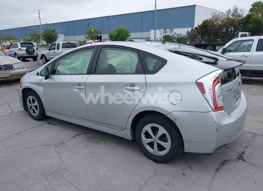 Photo 3 of 2015 Toyota Prius (VIN JTDKN3DU0F0437286)