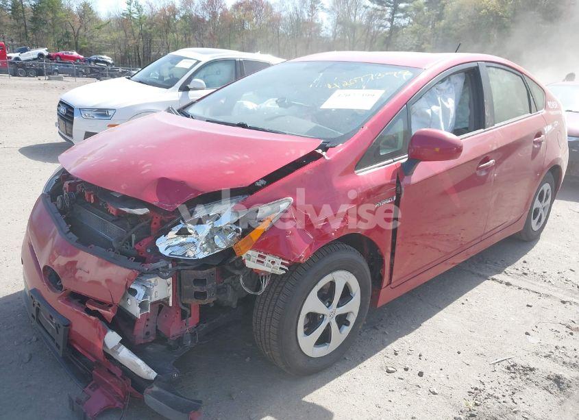 Photo 2 of 2015 Toyota Prius FOUR (VIN JTDKN3DU0F0445310)