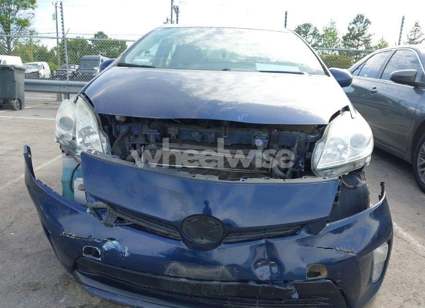 Photo 12 of 2015 Toyota Prius TWO (VIN JTDKN3DU0F0479229)