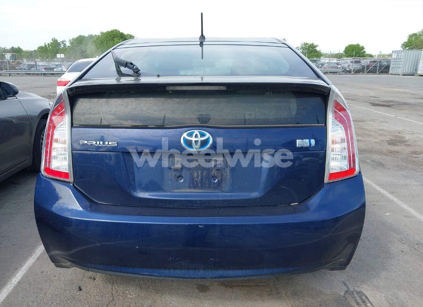 Photo 16 of 2015 Toyota Prius TWO (VIN JTDKN3DU0F0479229)