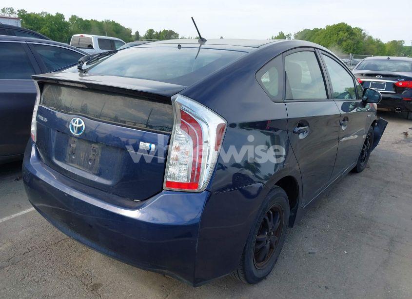 Photo 4 of 2015 Toyota Prius TWO (VIN JTDKN3DU0F0479229)
