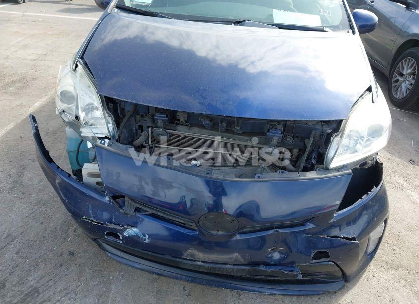 Photo 6 of 2015 Toyota Prius TWO (VIN JTDKN3DU0F0479229)