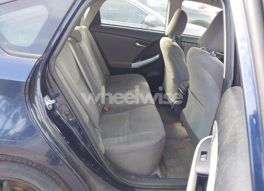 Photo 8 of 2015 Toyota Prius TWO (VIN JTDKN3DU0F0479229)