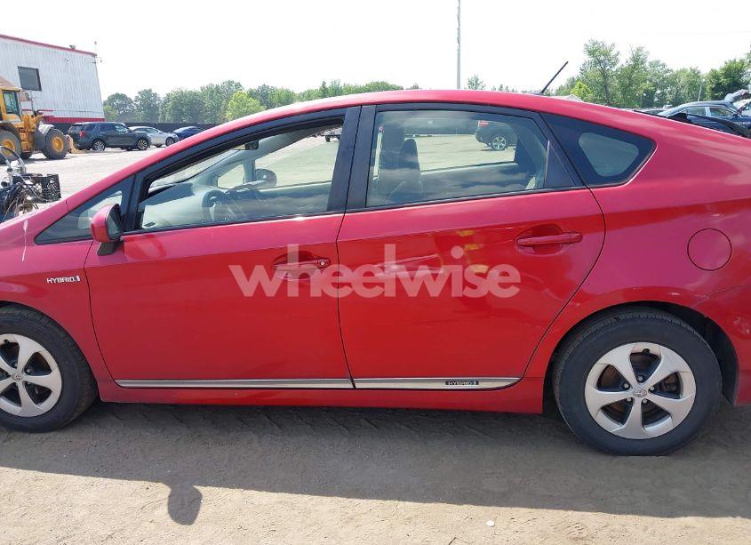 Photo 14 of 2015 Toyota Prius THREE (VIN JTDKN3DU0F1874540)