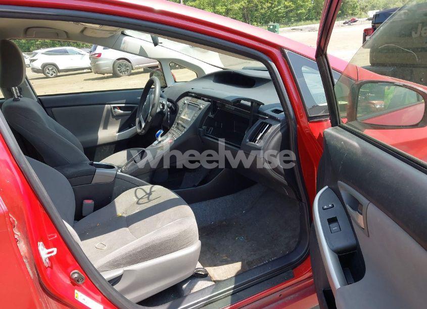 Photo 5 of 2015 Toyota Prius THREE (VIN JTDKN3DU0F1874540)