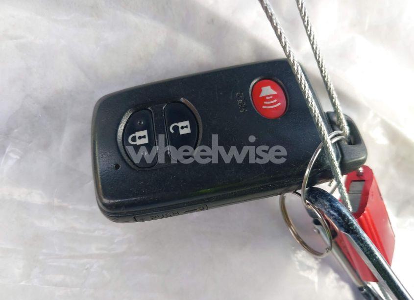 Photo 11 of 2015 Toyota Prius TWO (VIN JTDKN3DU0F1972578)